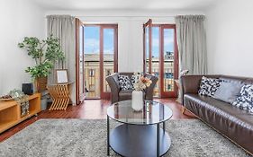Modern 2 Bedroom Apartment In City Centre